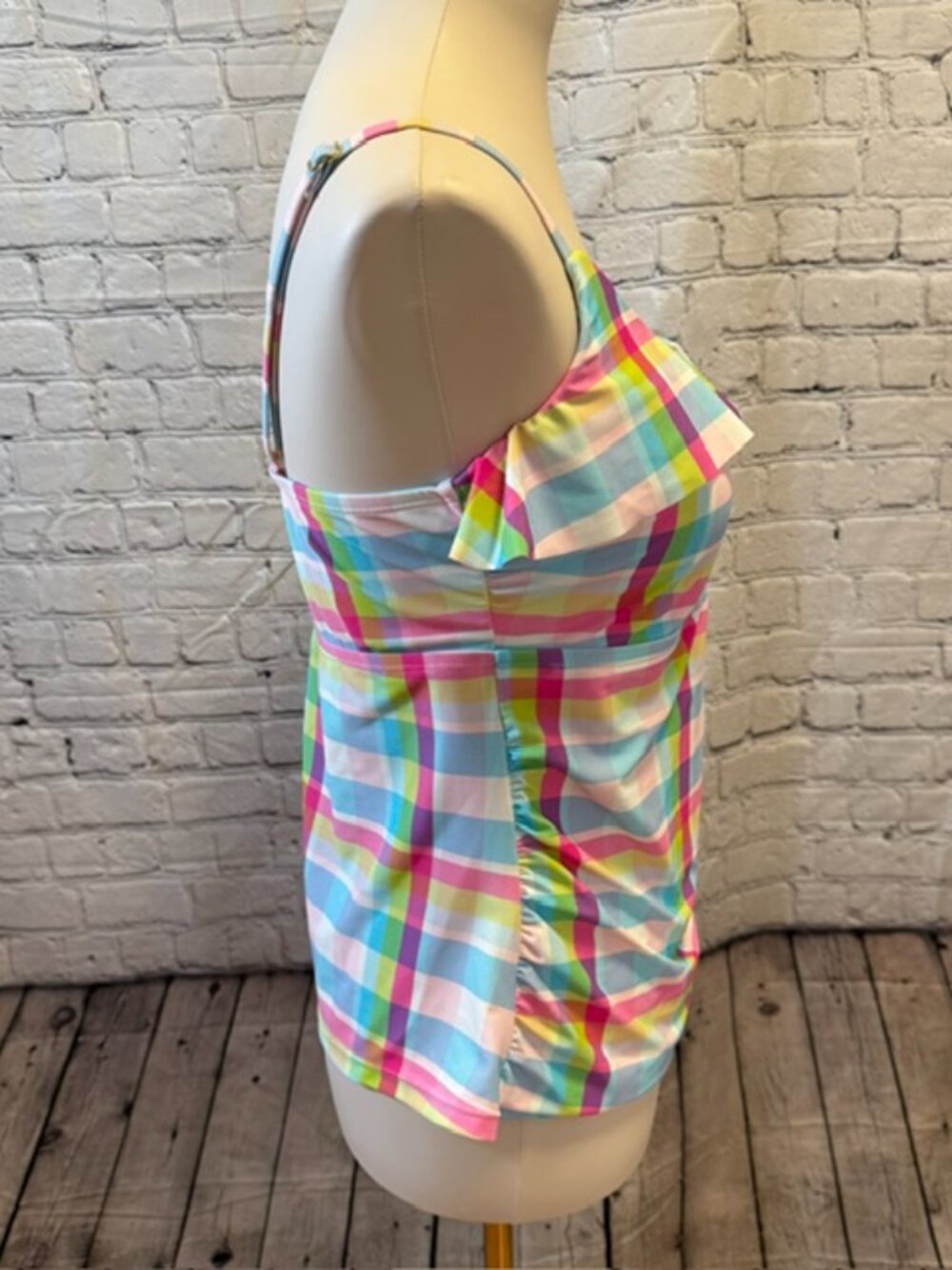 Crown & Ivy Pastel Plaid Ruffle V-Wire Tankini Top Size Large - Picture 3 of 9